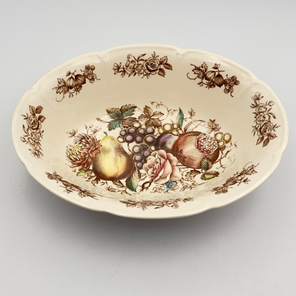 Johnson Brothers Windsor Fruit Oval Vegetable Bowl Scalloped Rim England 9 Inch